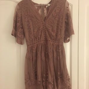 mauve honey punch lace romper!